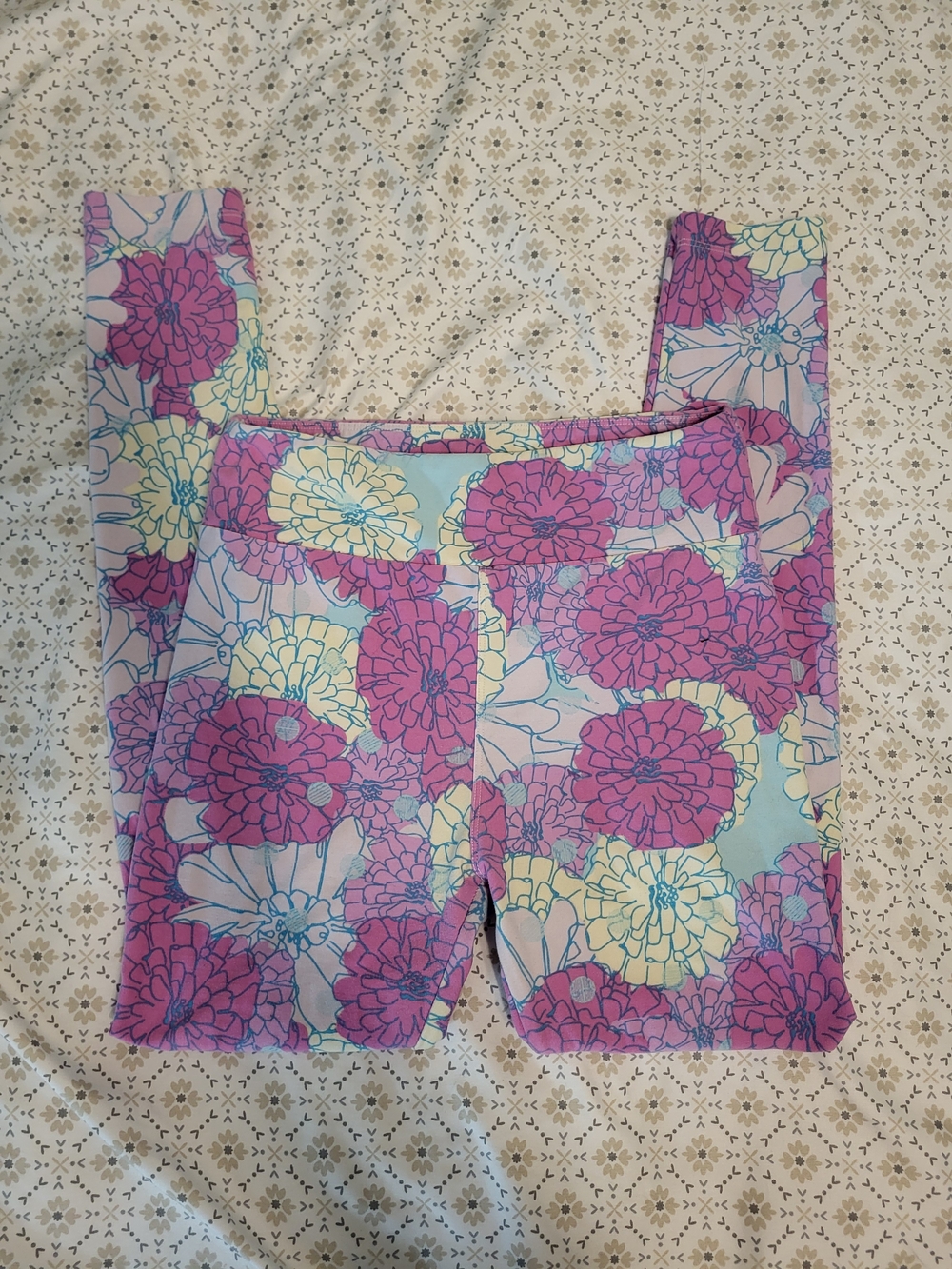 LuLaRoe Floral Pink Purple Yellow Leggings